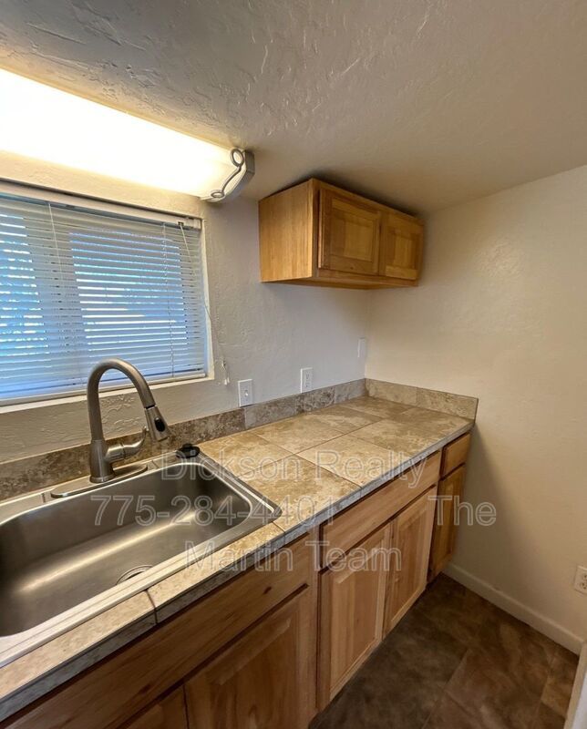621 1/2 6th Street property image