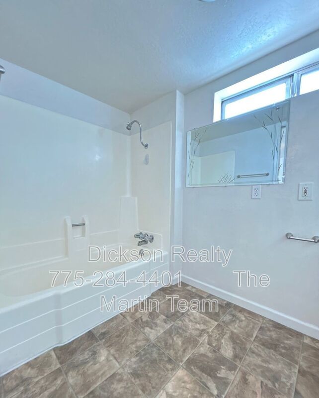 621 1/2 6th Street property image