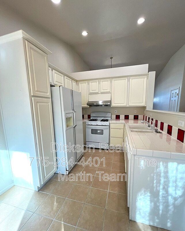 1055 Ricco Dr property image