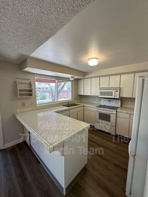 462 Steffanie Way property image