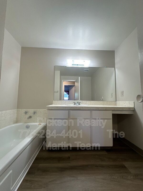 462 Steffanie Way property image