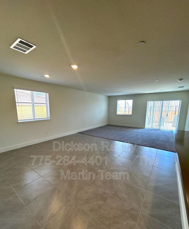 963 Cascade Range Drive property image