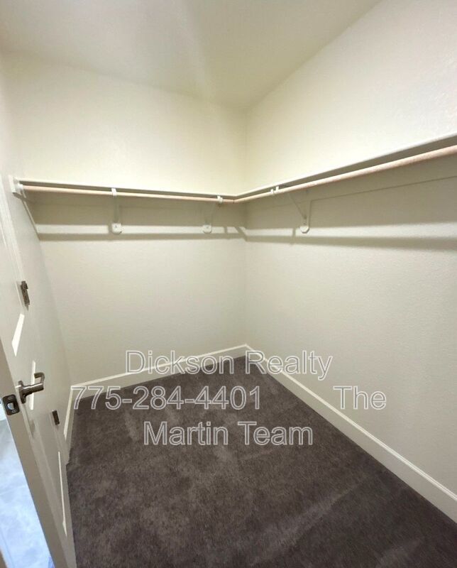 963 Cascade Range Drive property image