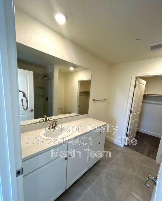 963 Cascade Range Drive property image