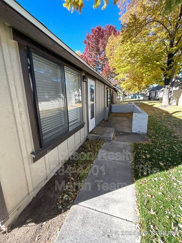 1706 London Circle property image