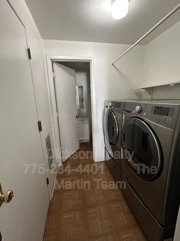 1706 London Circle property image