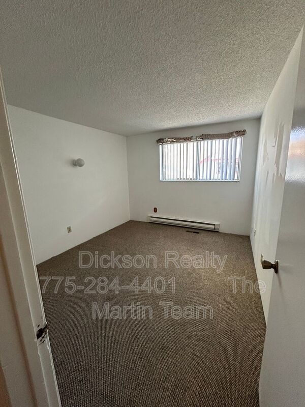 1706 London Circle property image