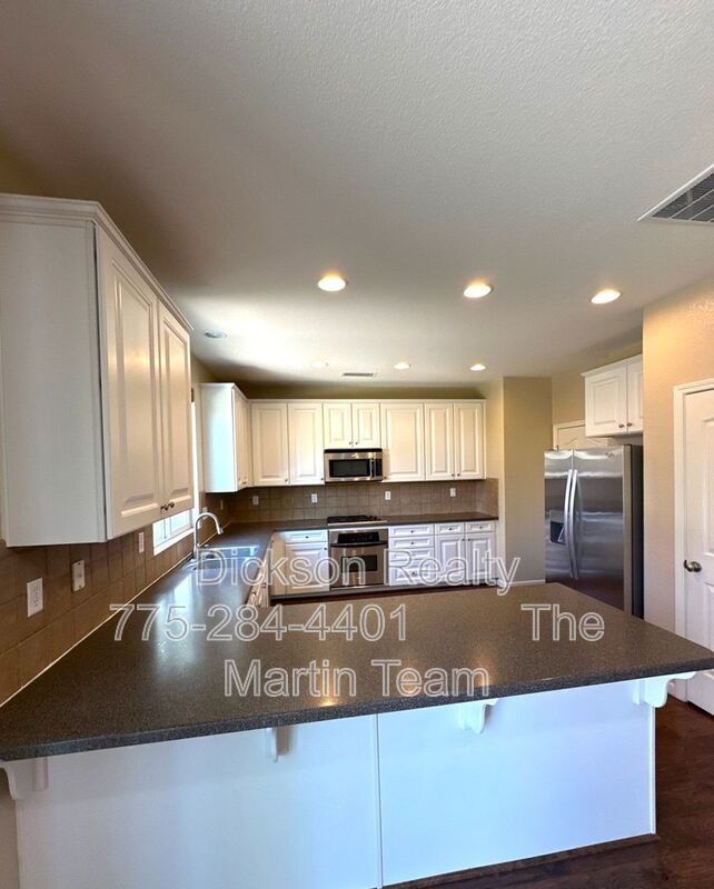 545 Terracina Way property image