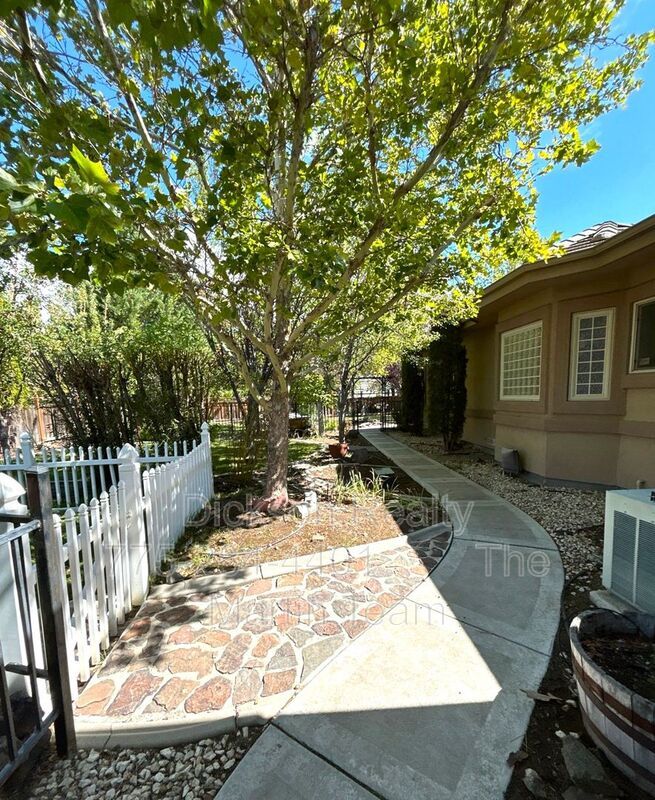 3140 Scarlet Oaks Court property image