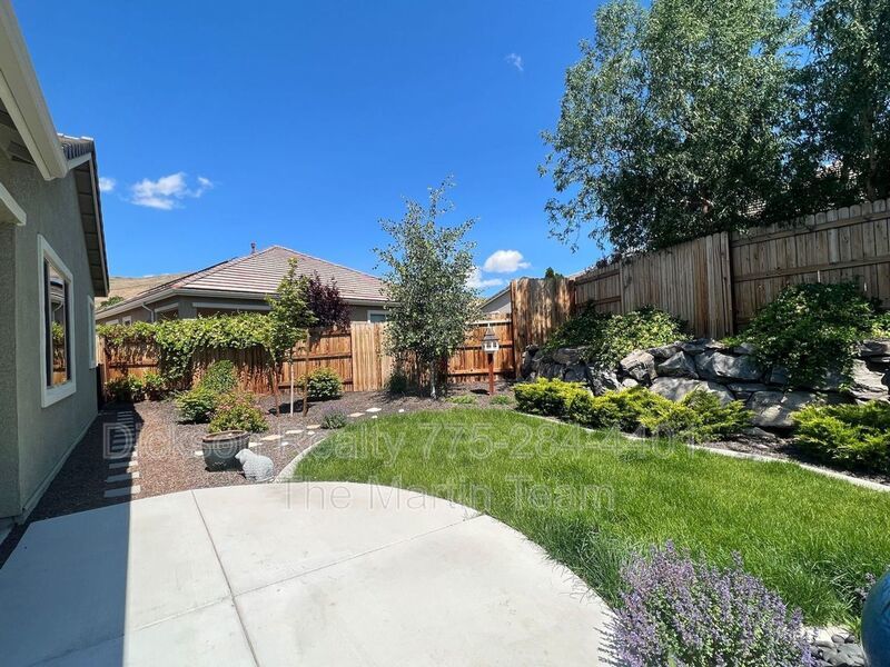 774 Sweet Briar Ln property image