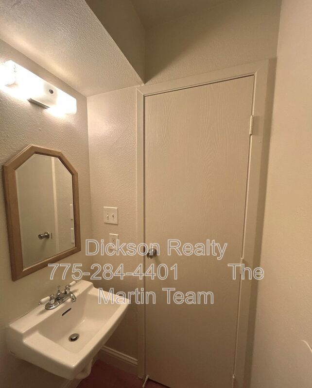 1410 E 9th Street #11 property image