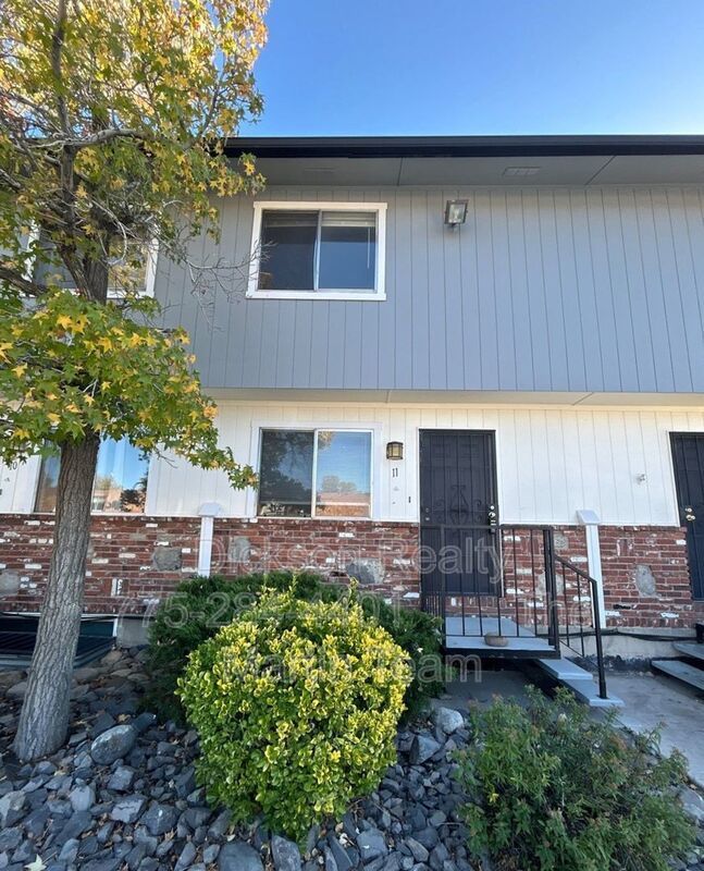 1410 E 9th Street #11 property image