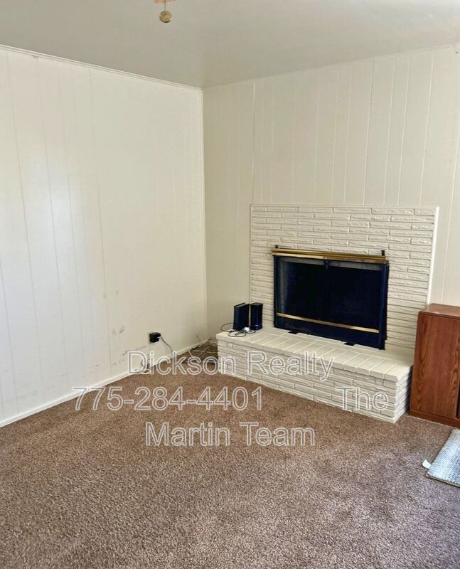 1643 Lakeside Drive property image