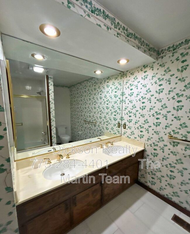 2795 Lake Ridge Shores W property image