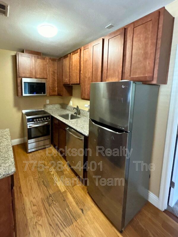 470 Sunshine Ln Reno, NV 89502 property image