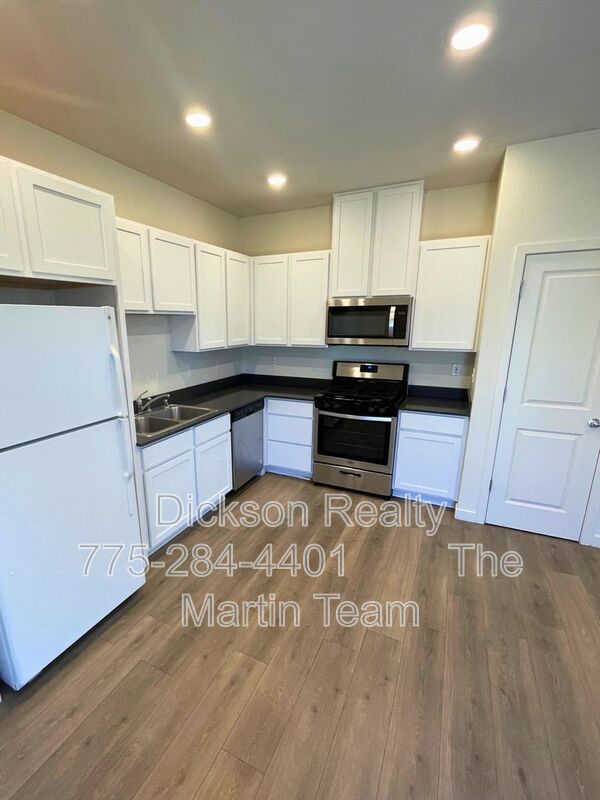 8839 Wolf Moon Dr property image