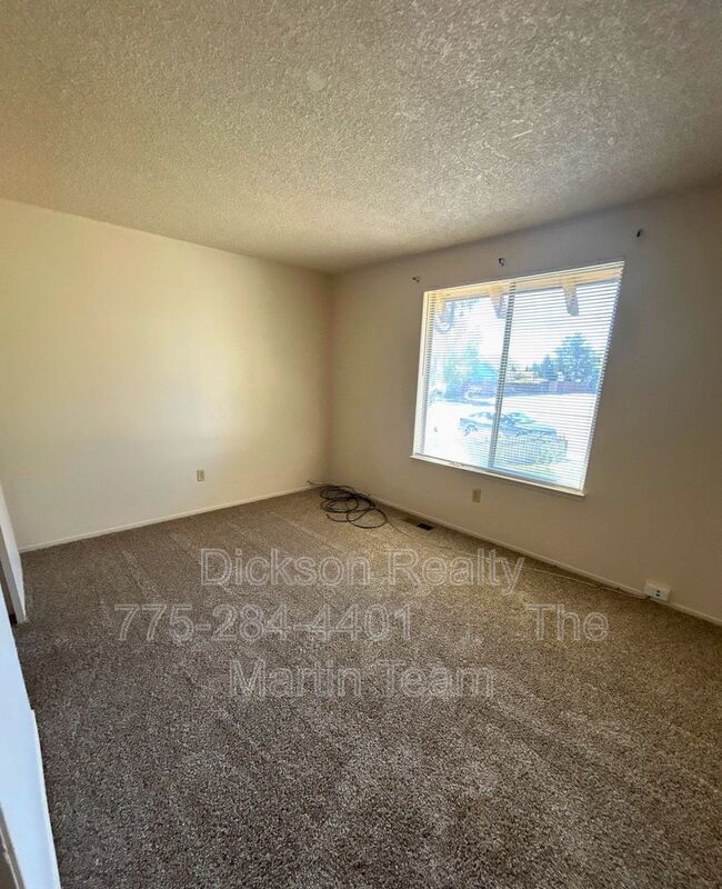 2455 Kings Row property image