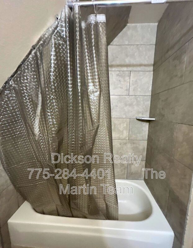 2455 Kings Row property image