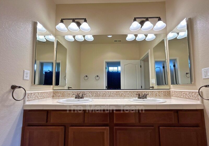 7263 Fox Wood Lane property image