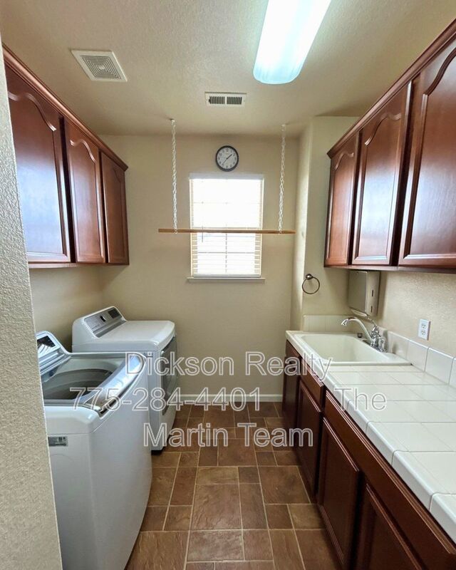 7263 Fox Wood Lane property image