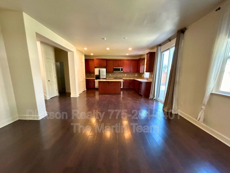 465 Stradella Court property image