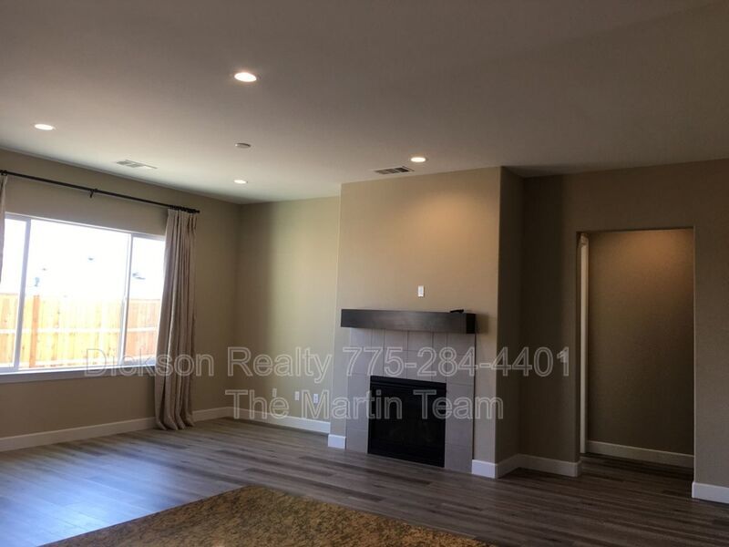 306 Commodore Dr property image