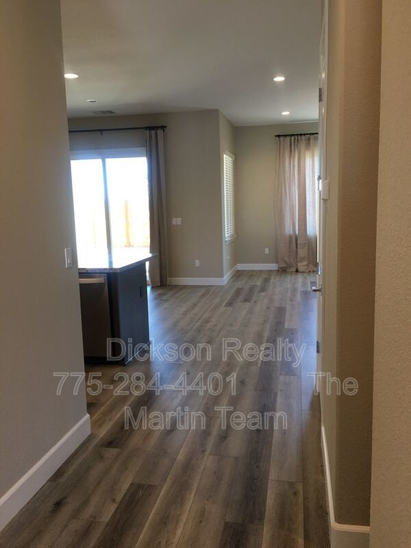 306 Commodore Dr property image