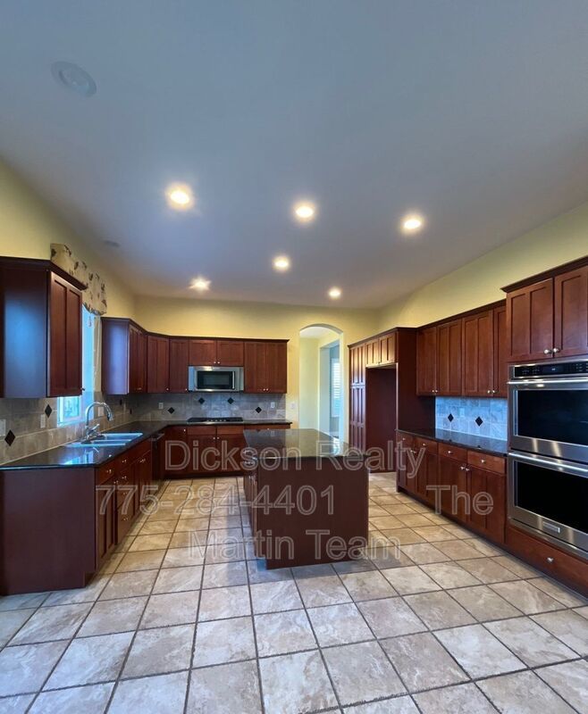 2810 Halo Drive property image