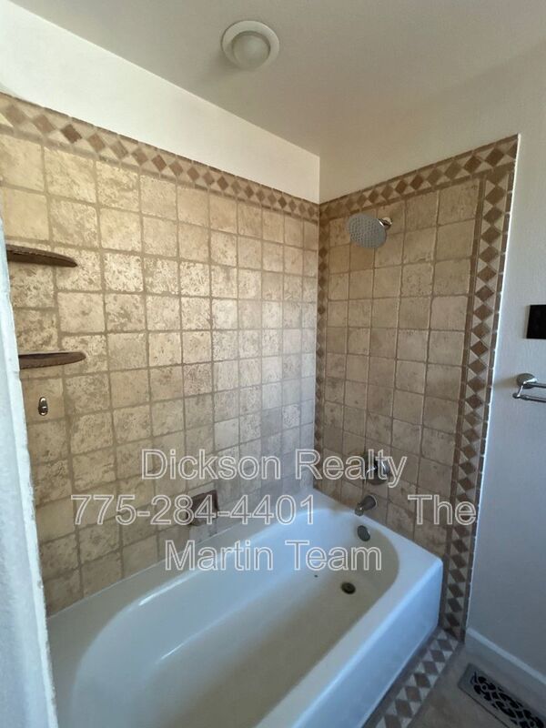 559 Nader Wy property image