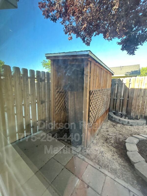 559 Nader Wy property image