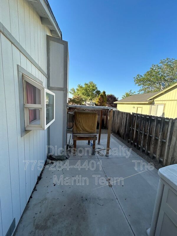 559 Nader Wy property image