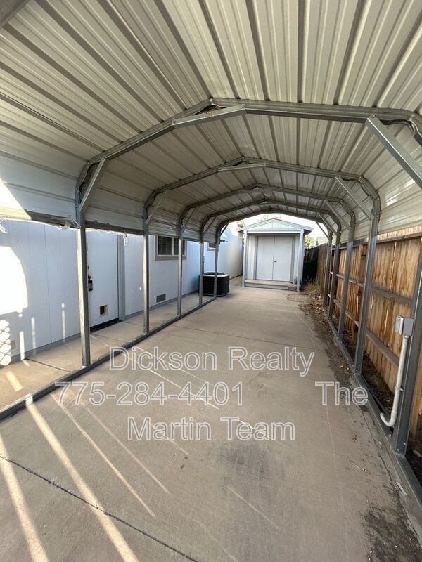 559 Nader Wy property image