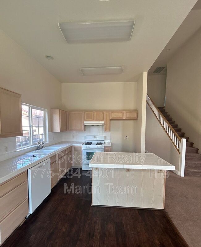 1465 Ridge Point Dr property image