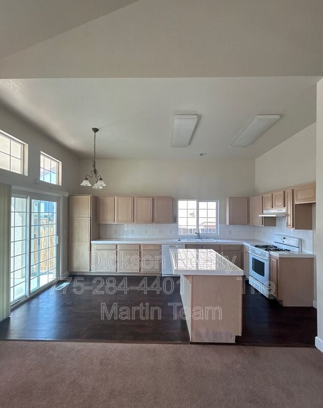 1465 Ridge Point Dr property image