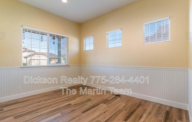 971 Iris Lane property image