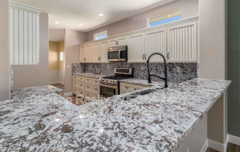 971 Iris Lane property image