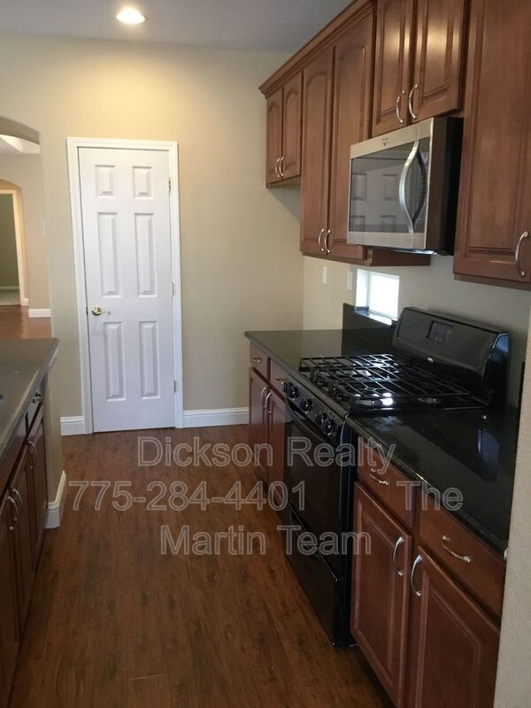 2663 Chaucer St property image