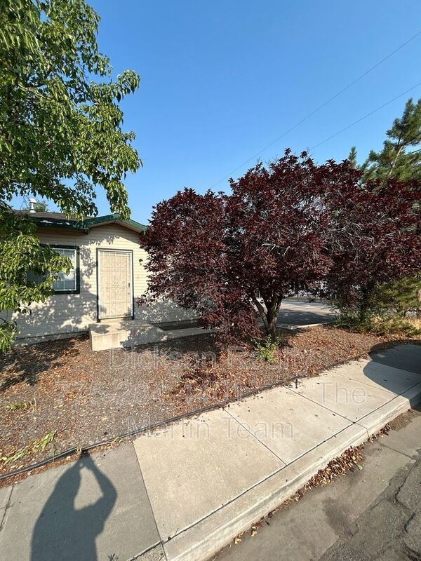 711 19th Street property image