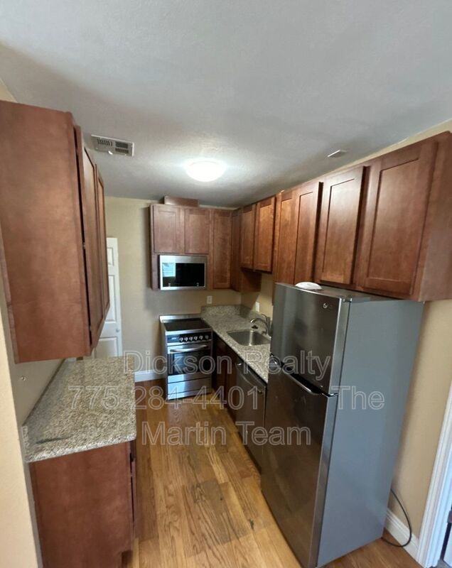 470 Sunshine Ln Reno, NV 89502 property image