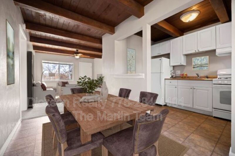 695 Denslowe Dr Unit B property image